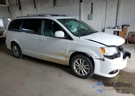 2020 Dodge Grand Caravan Sxt z USA, uszkodzony, nr VIN 2C4RDGCG0LR205938